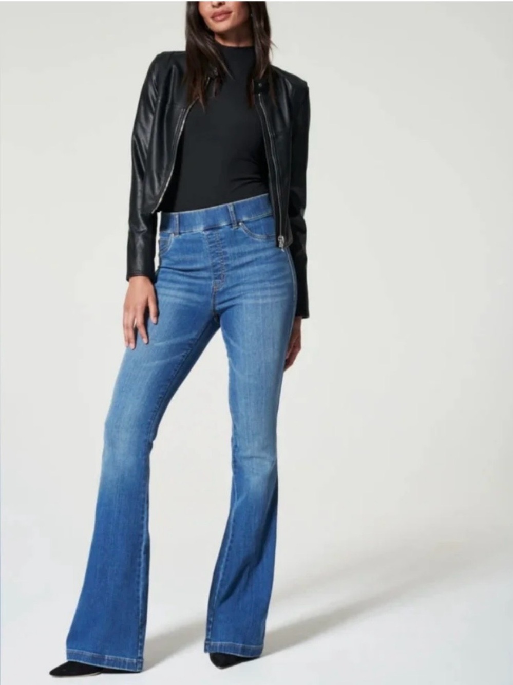 SPANX Flared Women’s Pull On Jeans Size L Slimming Stretch Staple Classic